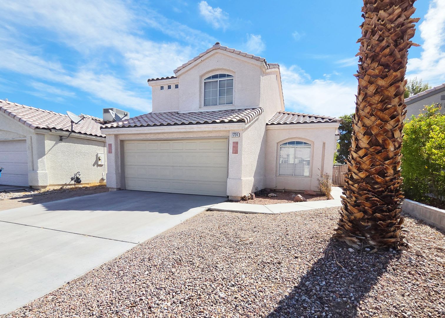 3-Bedroom Home Near Summerlin with 3 Full Baths & 2-Car Garage – photo 1