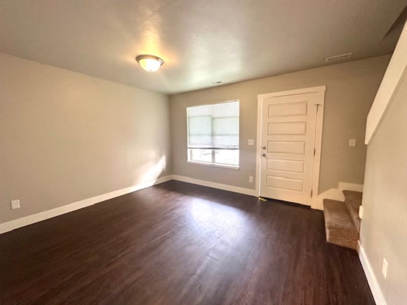 385 S 480 W – photo 5