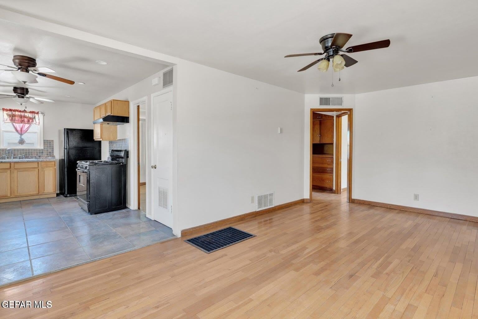 5608 POLLARD Street – photo 3