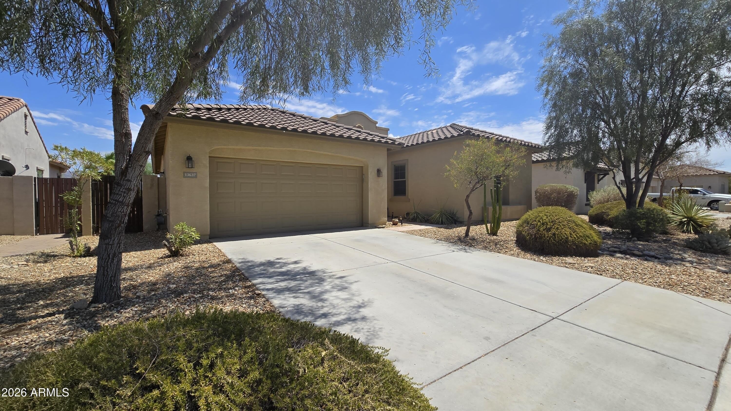 13637 S 175th Drive – photo 4