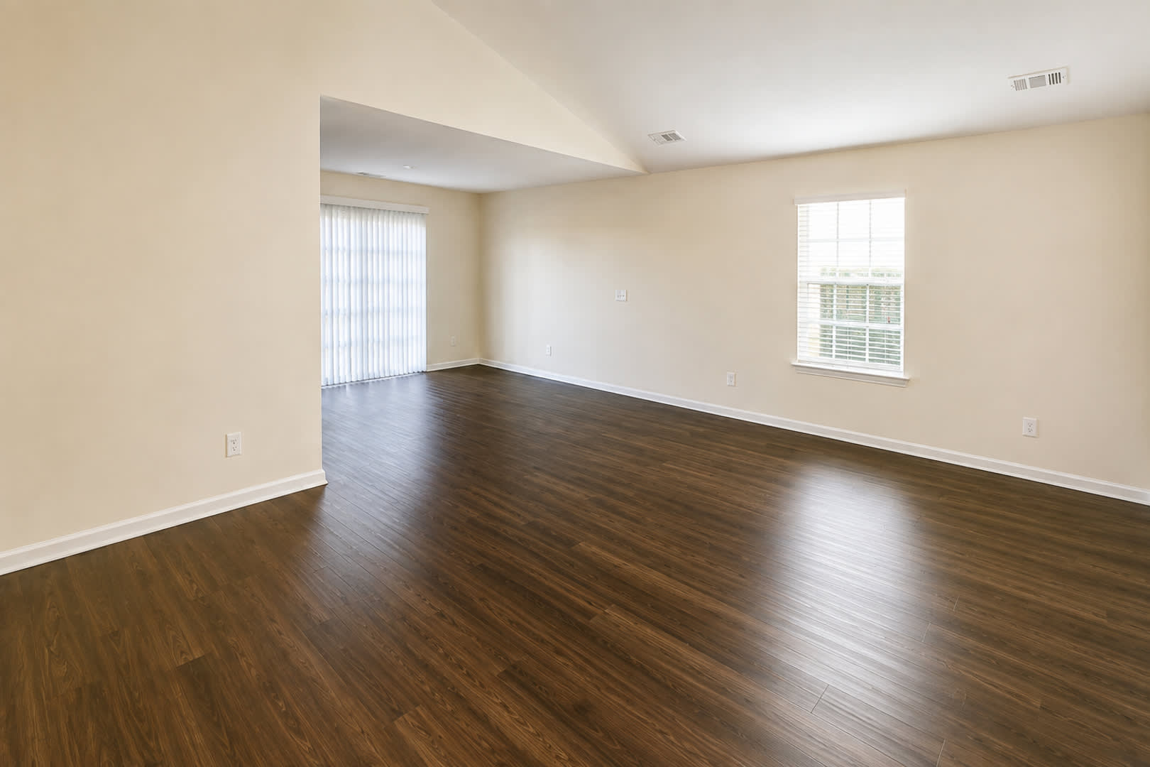 92 Roseberry – photo 3