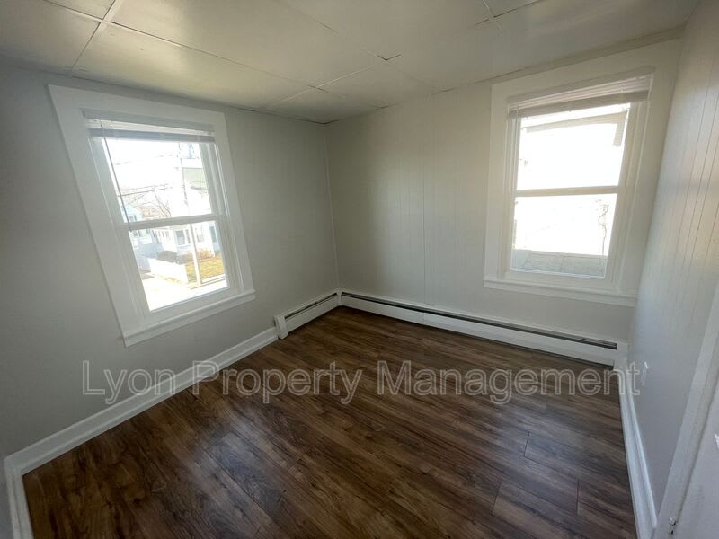 5 Vose St – photo 3
