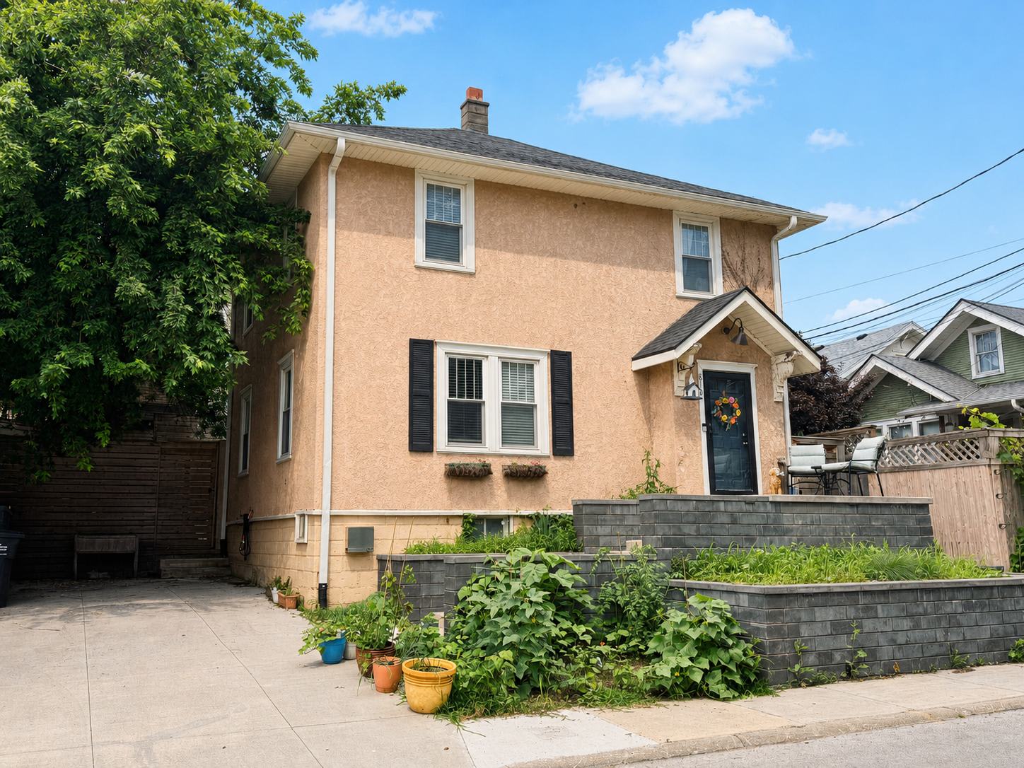 810 N 49th St – photo 1