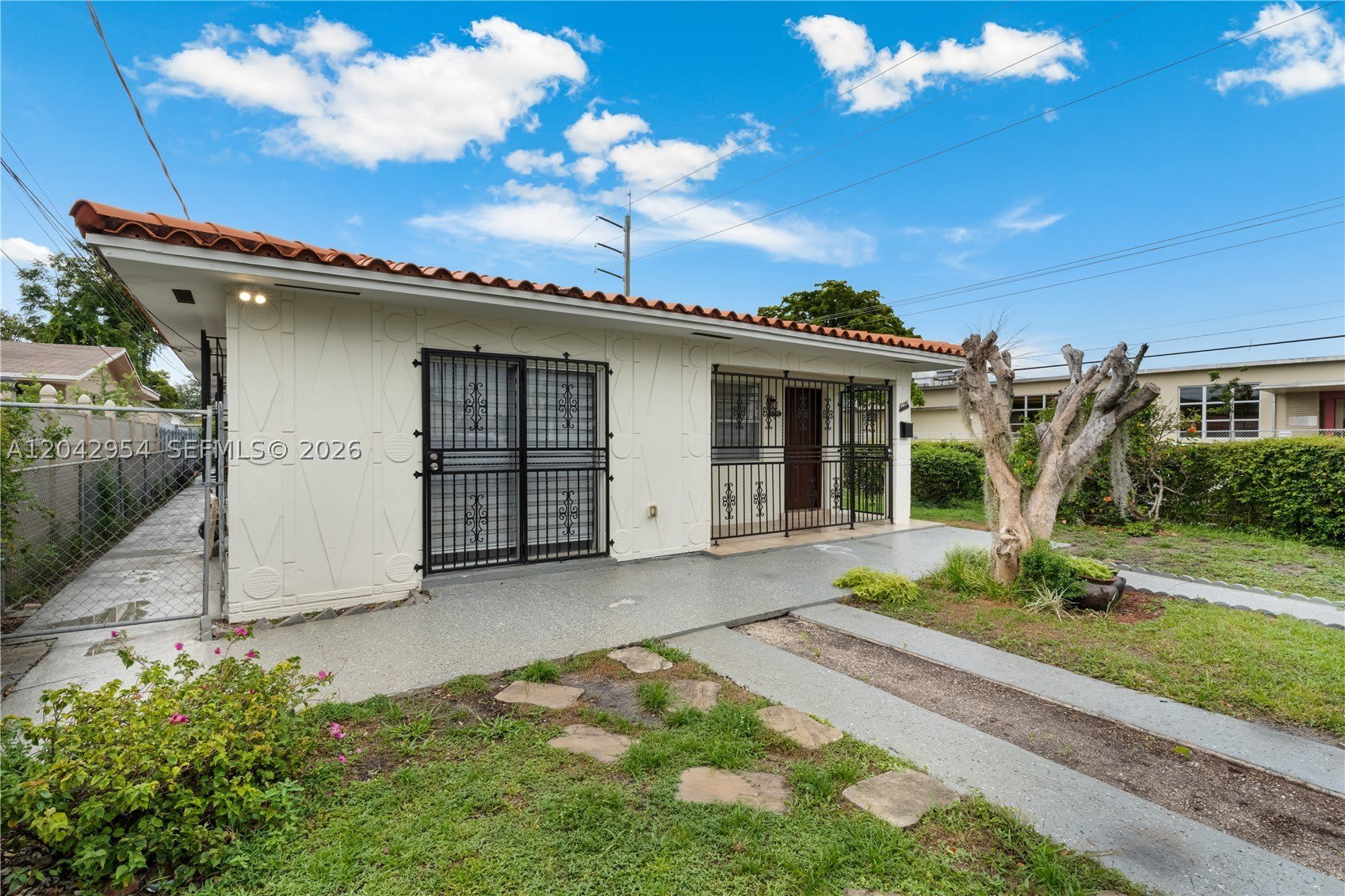 4296 NW 2nd Ter – photo 4