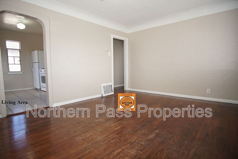 1226 Huckleberry St – photo 4