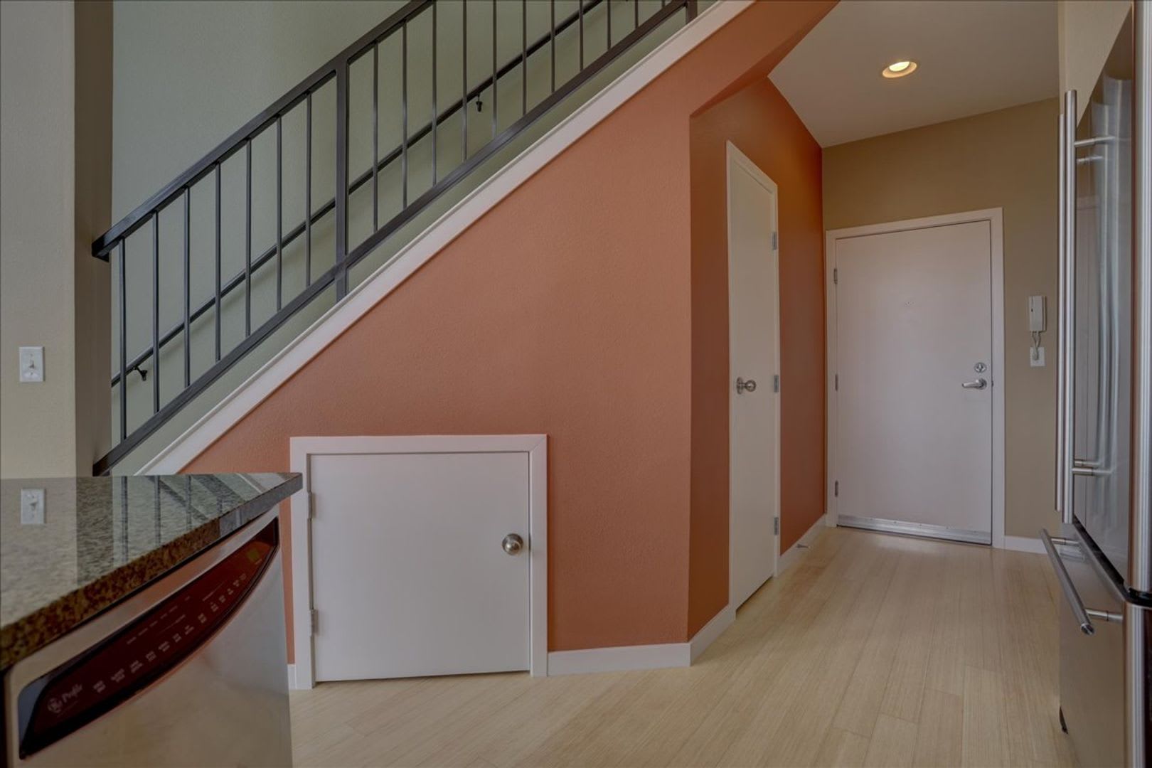 Signature Flatiron Views, Top Level Finishes, 2 Bed 2 Bath 1-car Garage in North Boulder! – photo 4