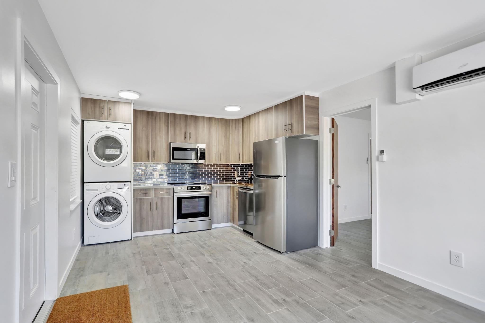 1000 SW 30th Street – photo 2