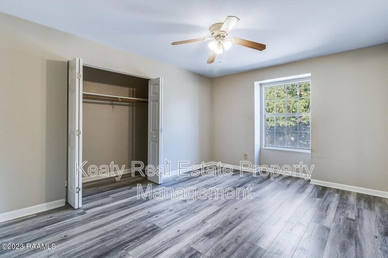 211 Versailles Boulevard – photo 4