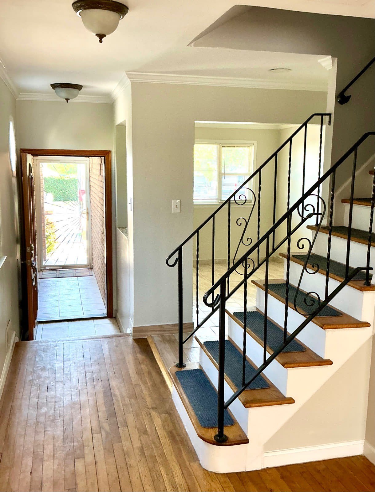 300 Jefferson Ave – photo 3