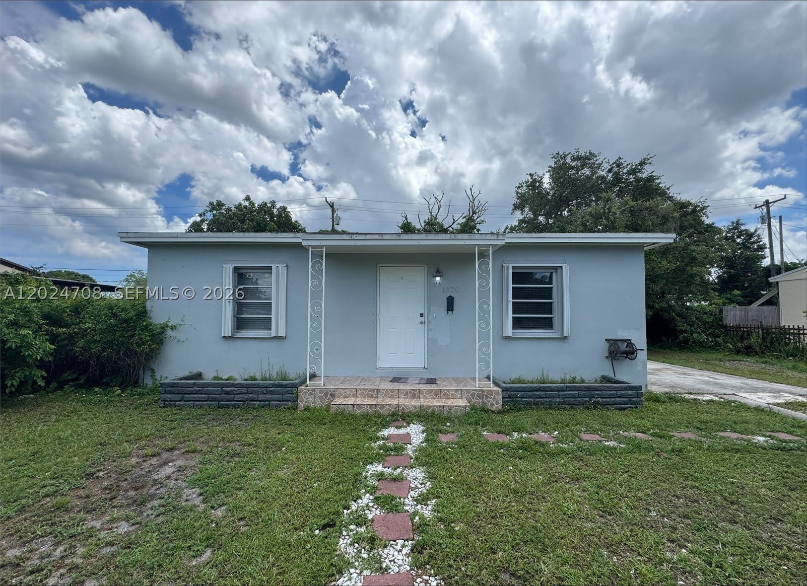 1320 NW 87th St – photo 1