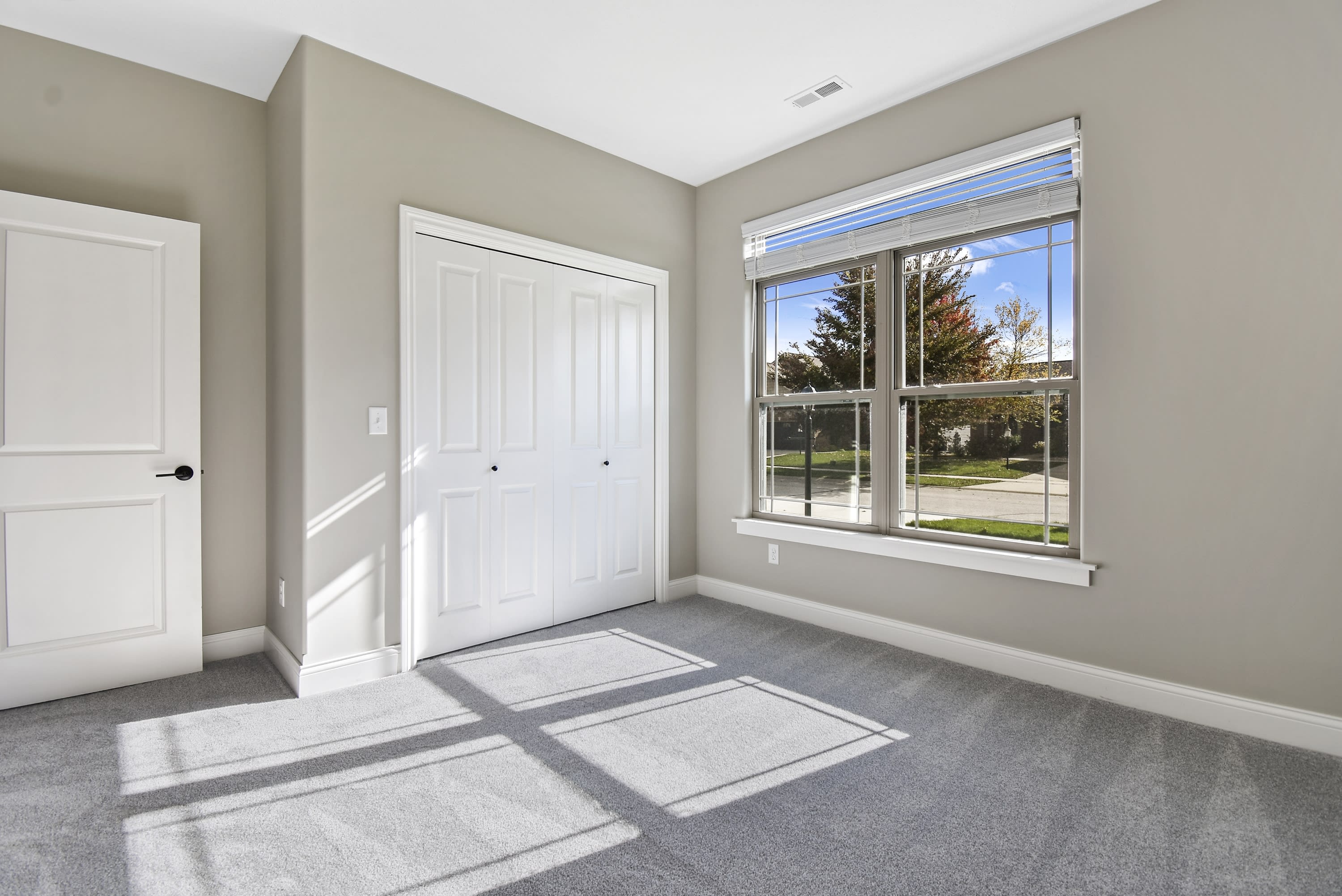 1610 Delane Drive, B – photo 2