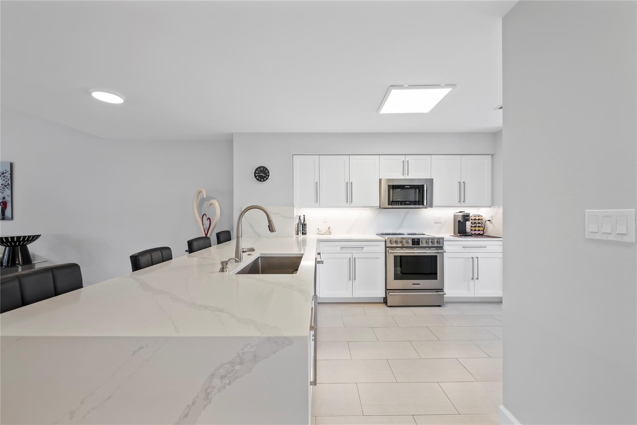 240 Ne 2Nd Street – photo 5