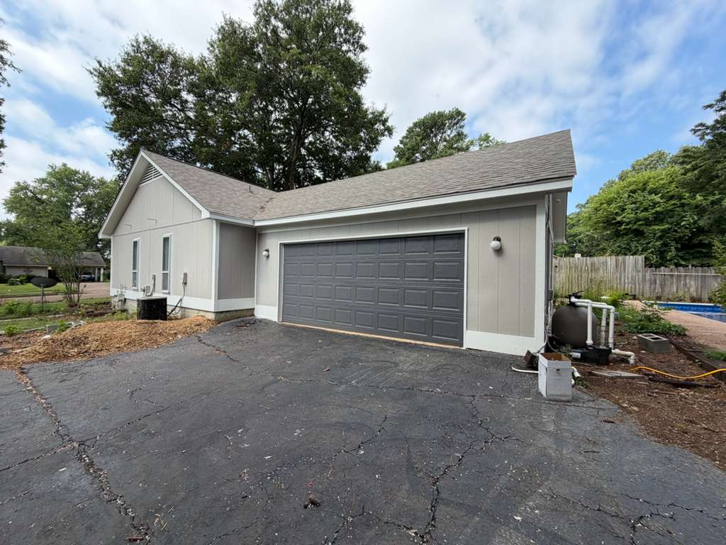 5726 Pinola Avenue – photo 1