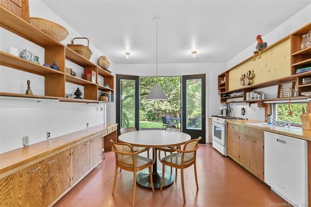 266 Everit Street – photo 5