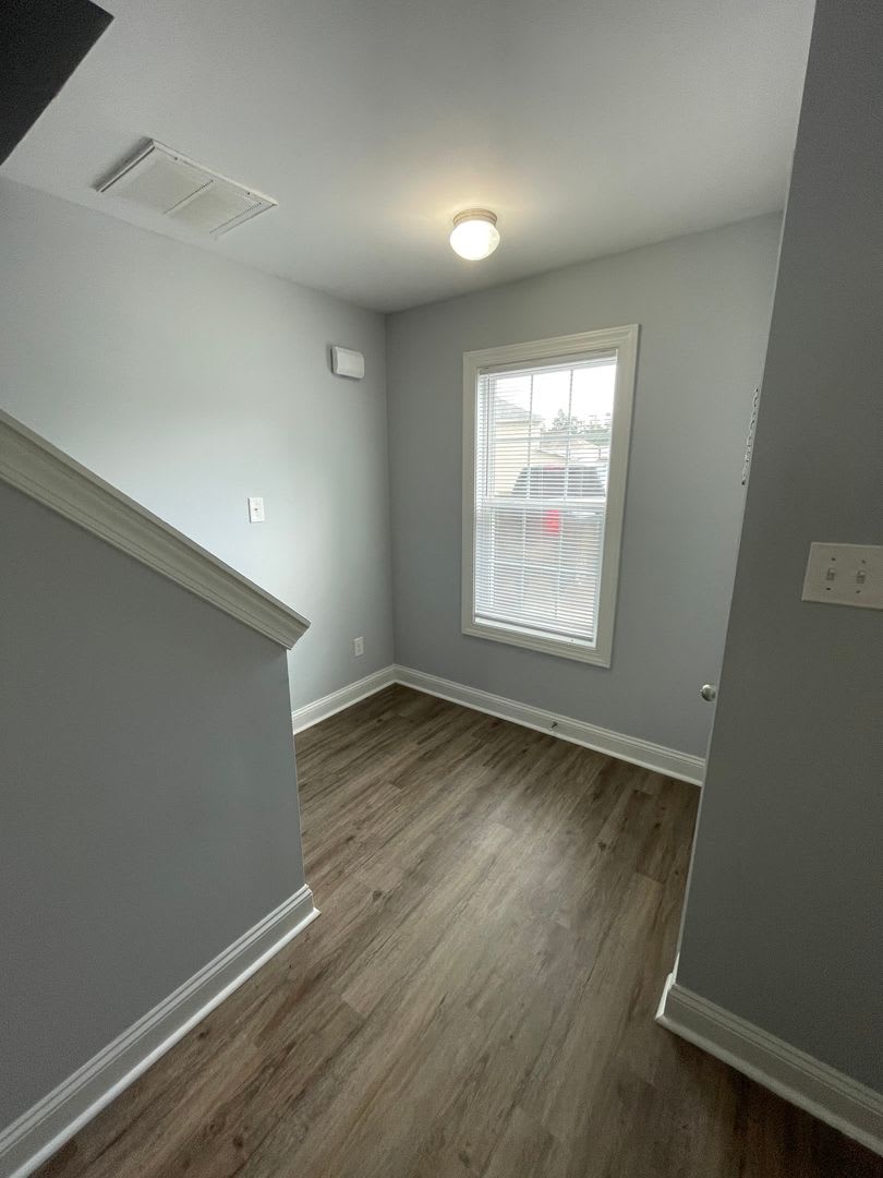 Like New Townhome! – photo 2