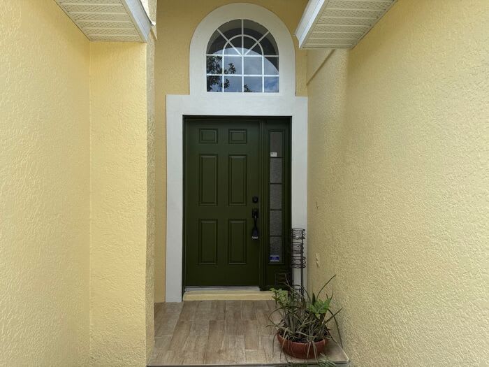 1221 Singleton Circle – photo 2
