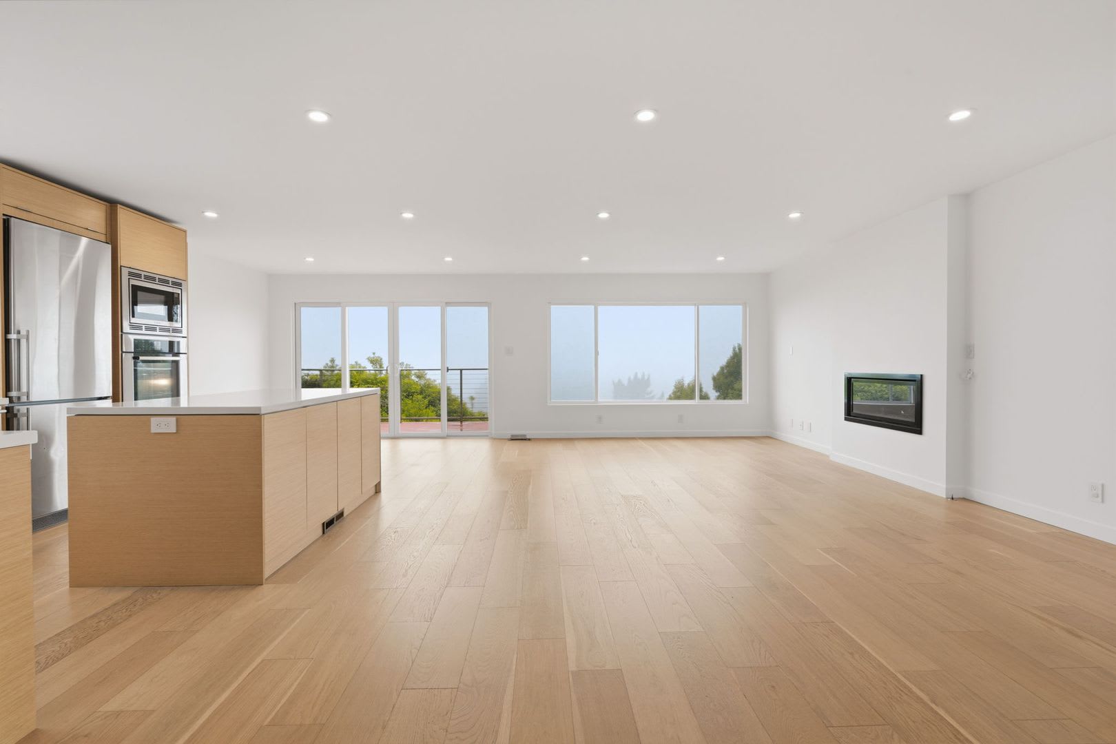 3 Bed + Office, 2 Bath Updated Twin Peaks Home – photo 5