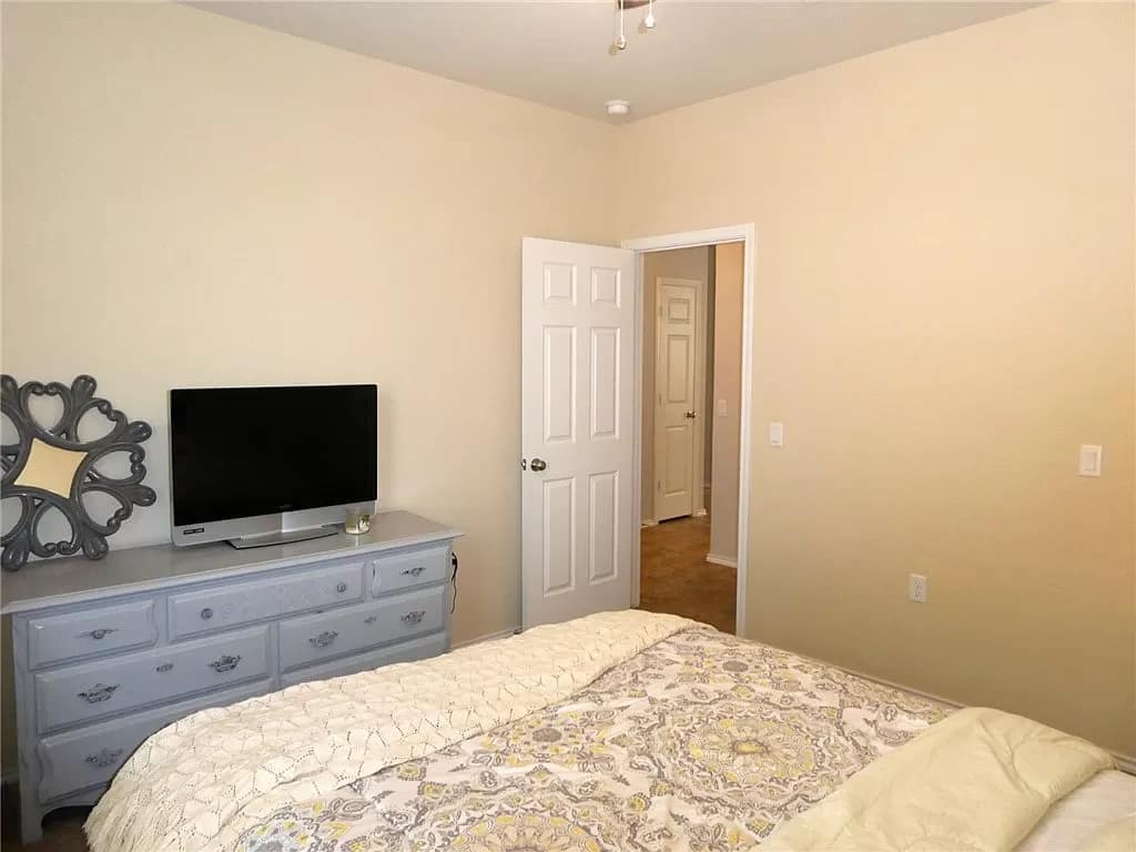 6920 Longford Trail – photo 5