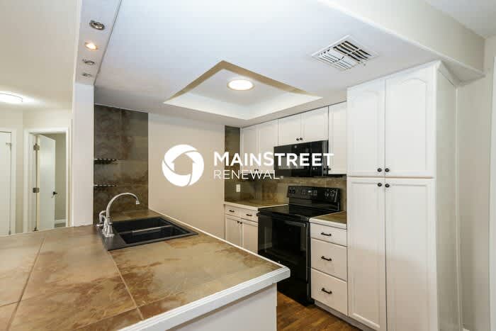 9933 Lake Drive – photo 5
