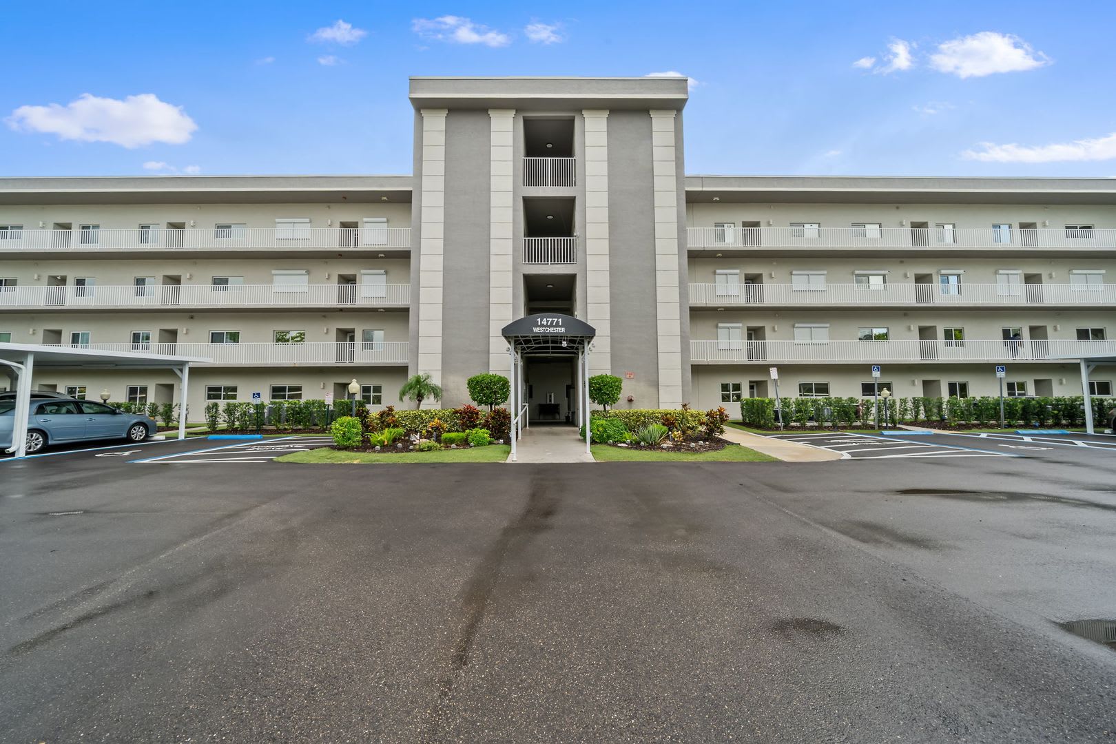 Fully Furnished 2Bd 2Ba Golf Course Condo Seasonal Rental In Golfview Fort Myers – photo 1