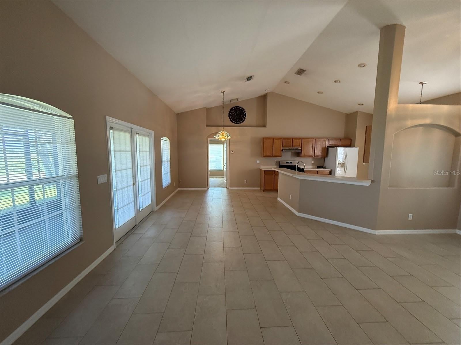 2735 CEDARIDGE Circle – photo 3
