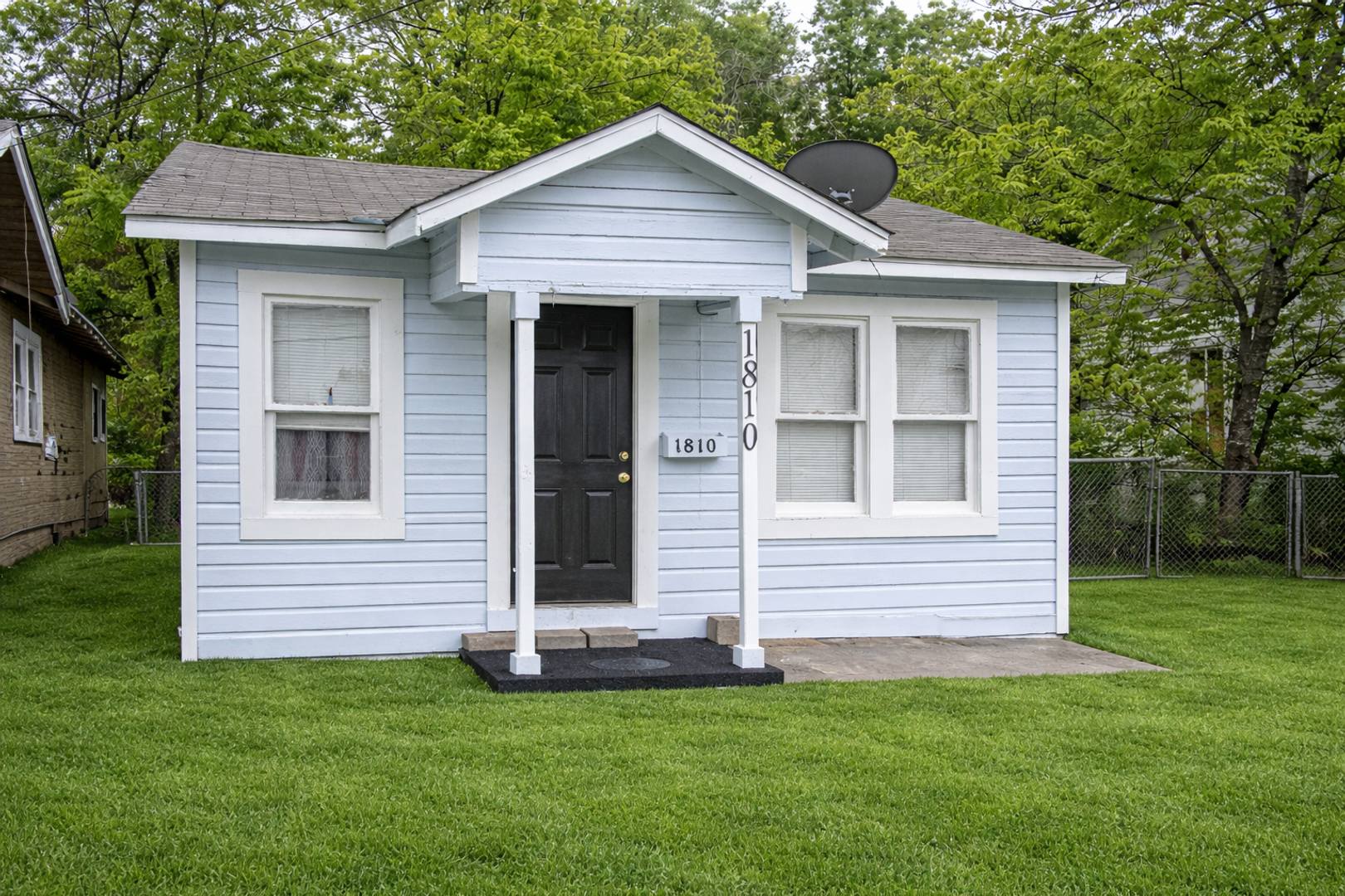 2BR/1BA Ideal Home Near Downtown – photo 4
