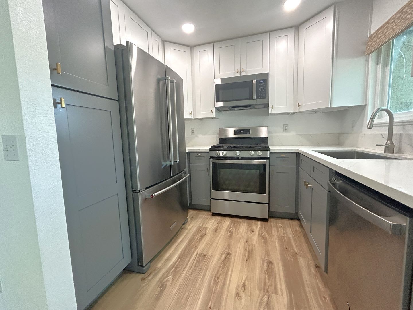 8325 SPRING DESERT PLACE UNIT F RANCHO CUCAMONGA 91730 (2 BED / 2 BATH) – photo 3