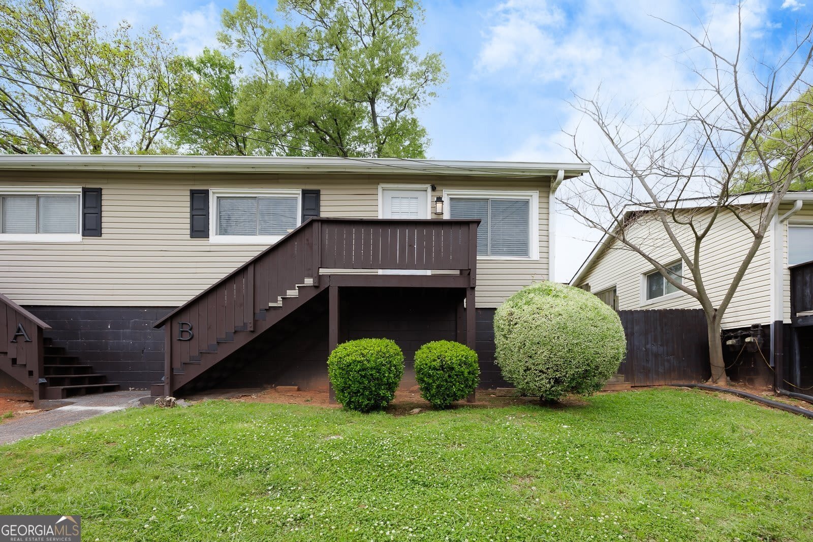 1040 Herndon Street NW – photo 3
