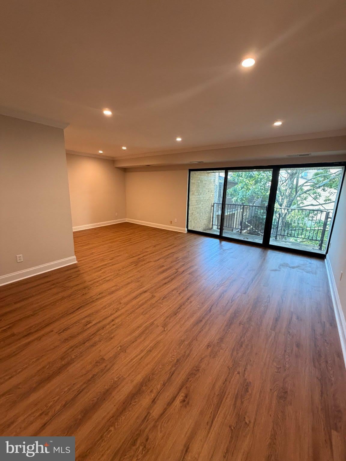 6 MONROE Street – photo 5