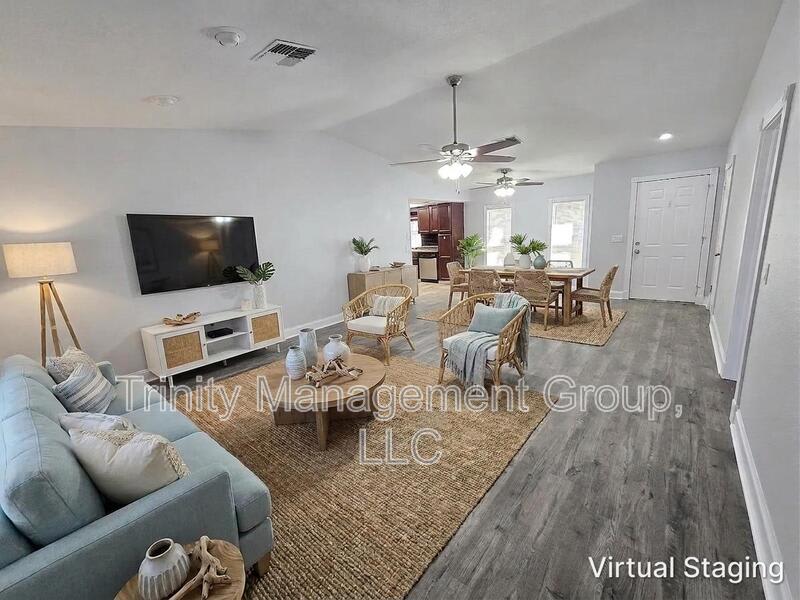 10449 Mayflower Road – photo 3