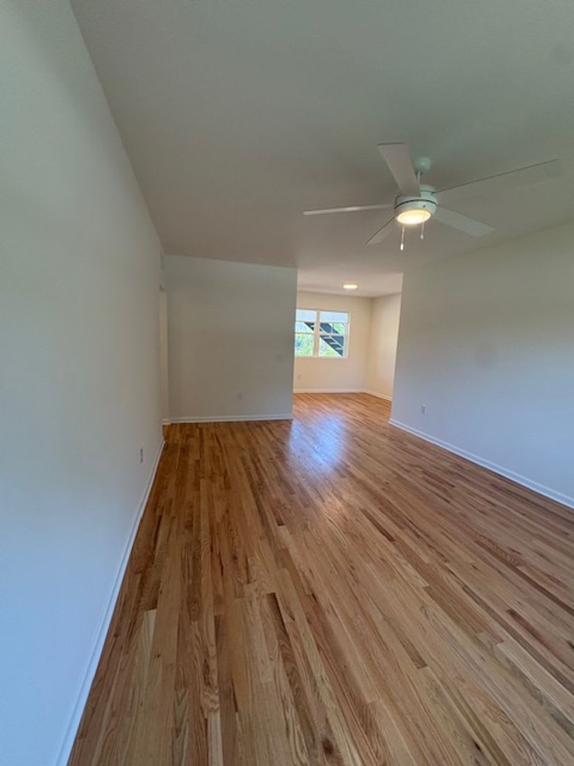 Fully Renovated Three Bedroom Condo 10 mins from MUSC! – photo 3