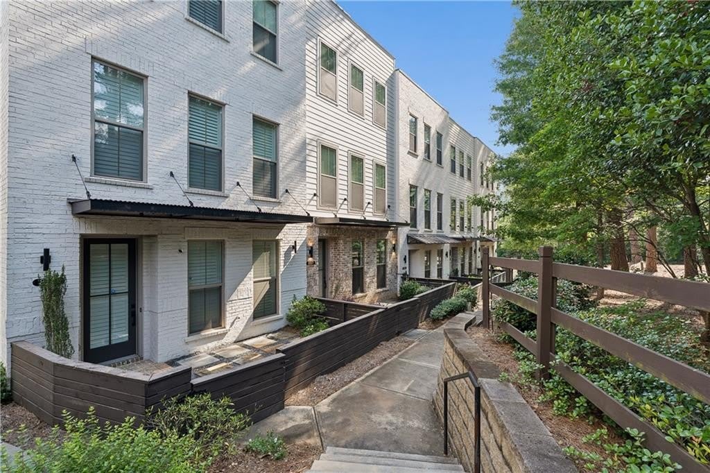 857 Constellation Drive – photo 3