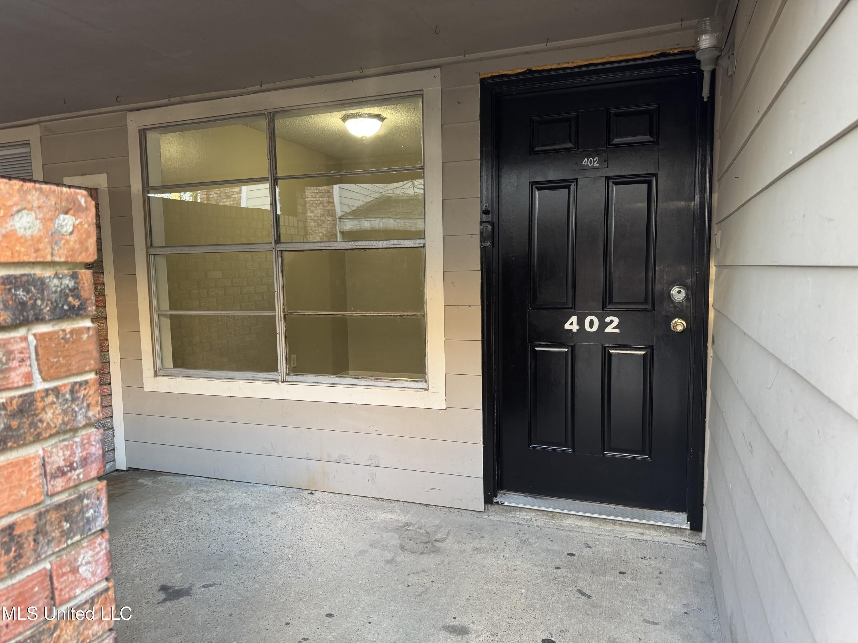 2804 Dubarry Drive – photo 2