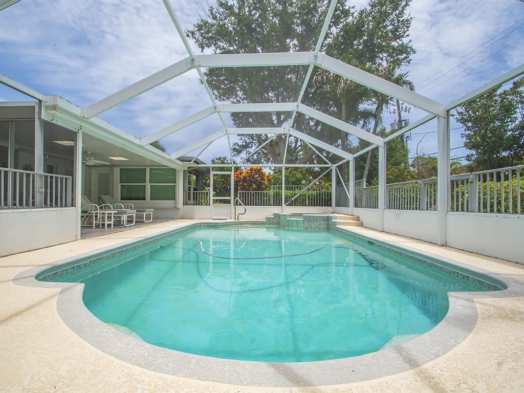 816 Acacia Road – photo 2