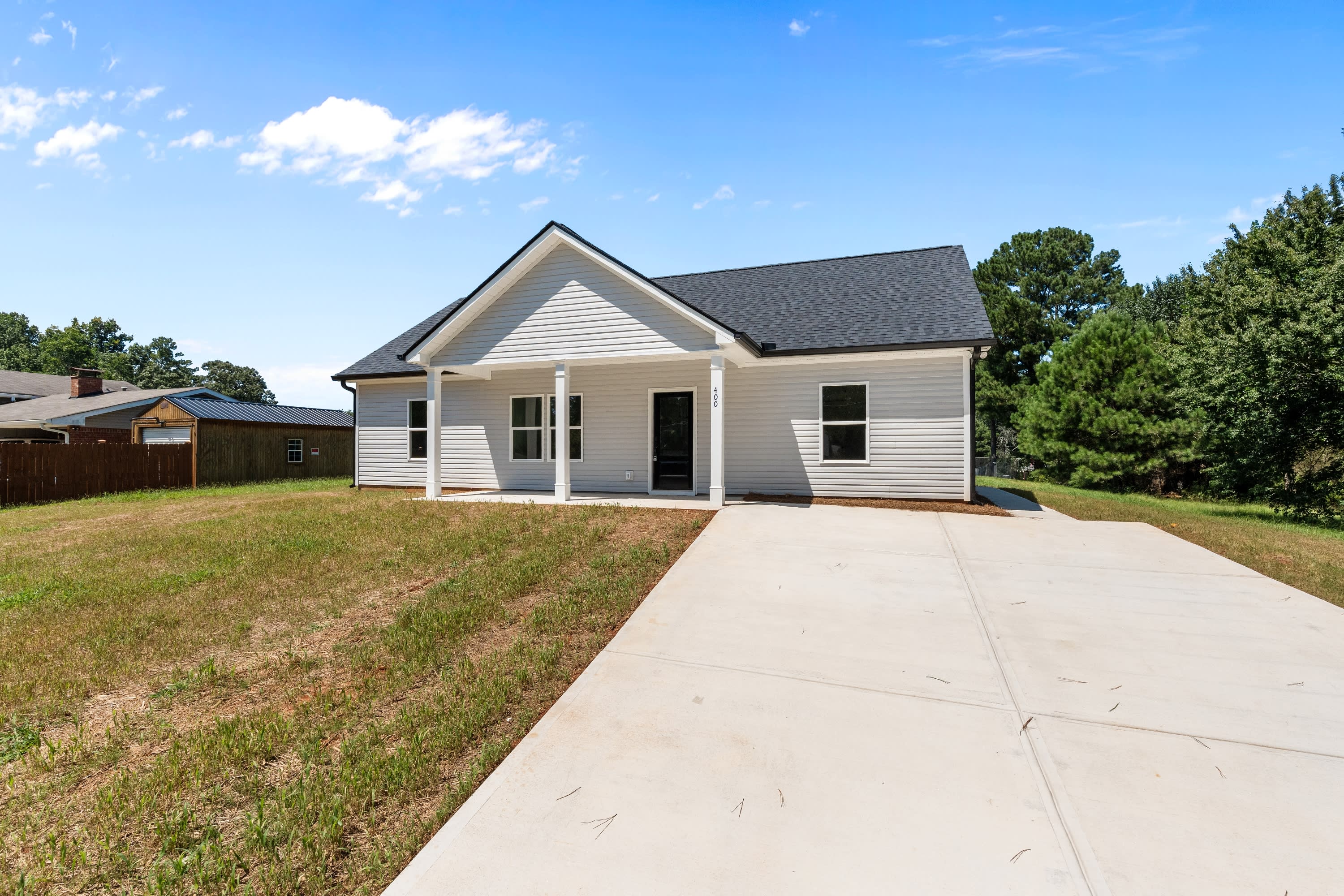 400 Henson Cir – photo 3