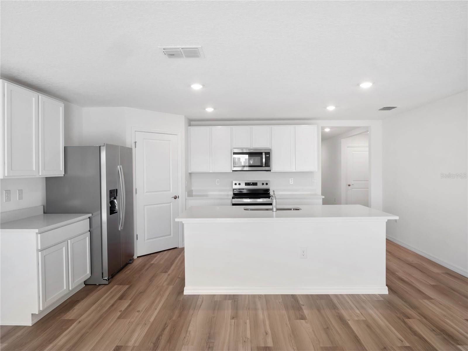 7208 SE 113TH Place – photo 5