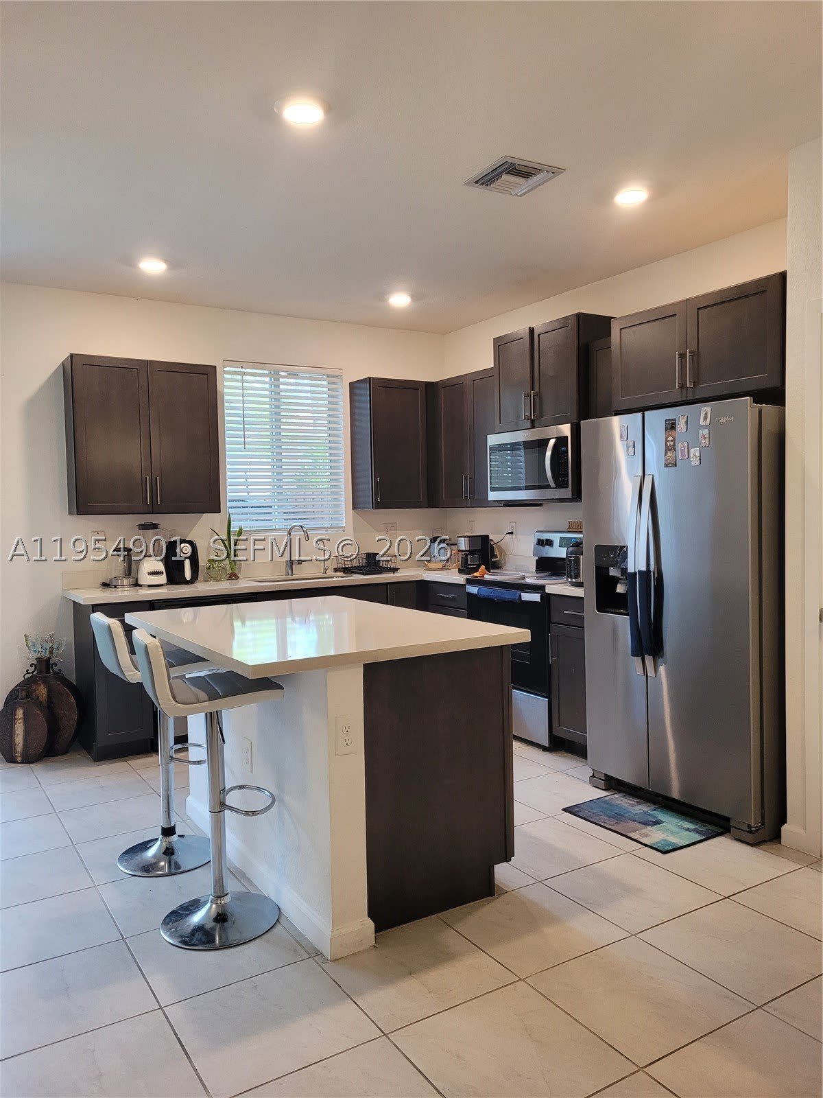 1015 SE 24th Ter – photo 1