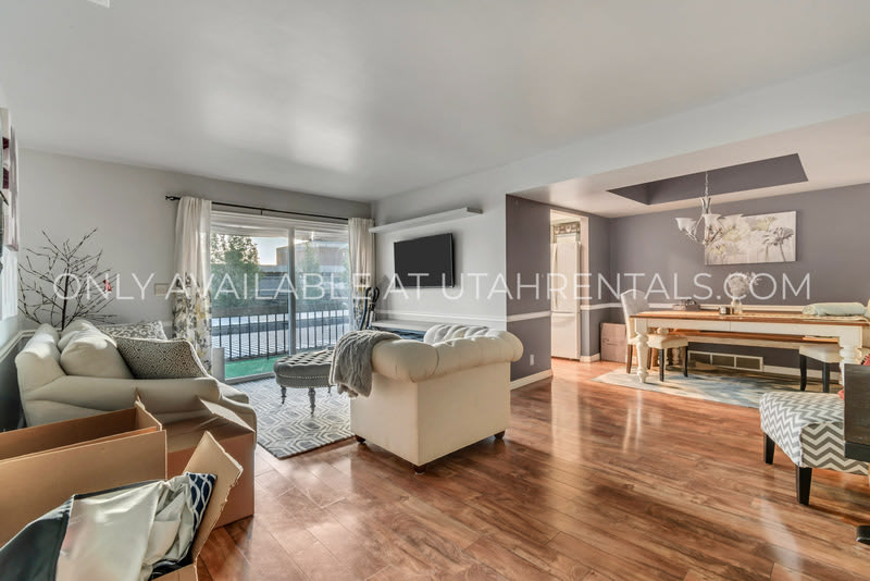 5761 S Waterbury Cir – photo 4
