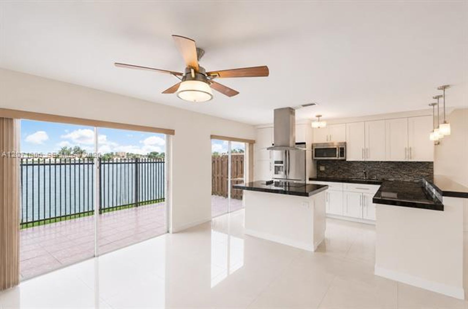 2561 W 60th Pl th 102-1, Hialeah, FL 33016 – photo 3