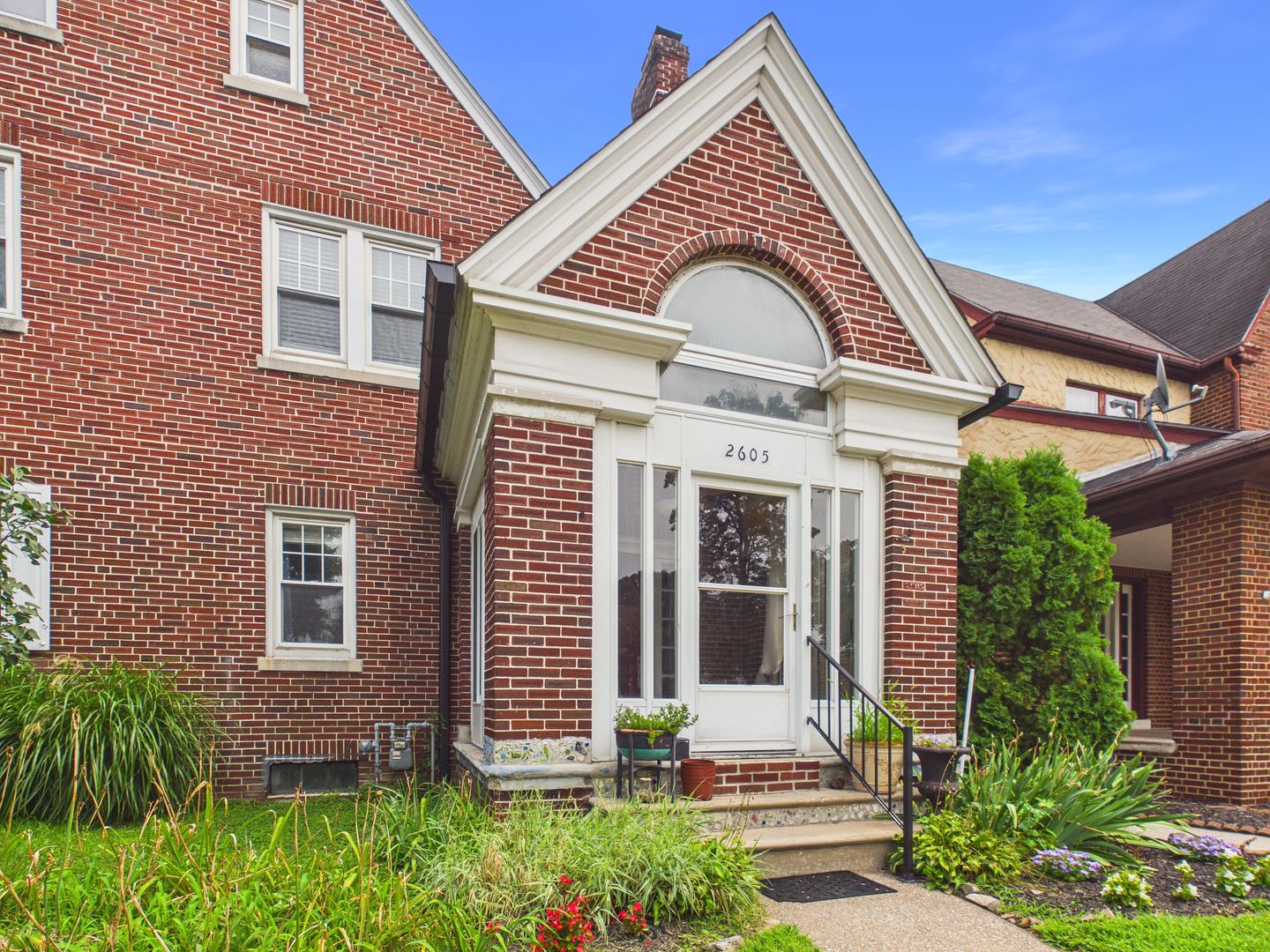 Beautiful 5 Bedroom Single Family Home On N 2Nd – photo 2