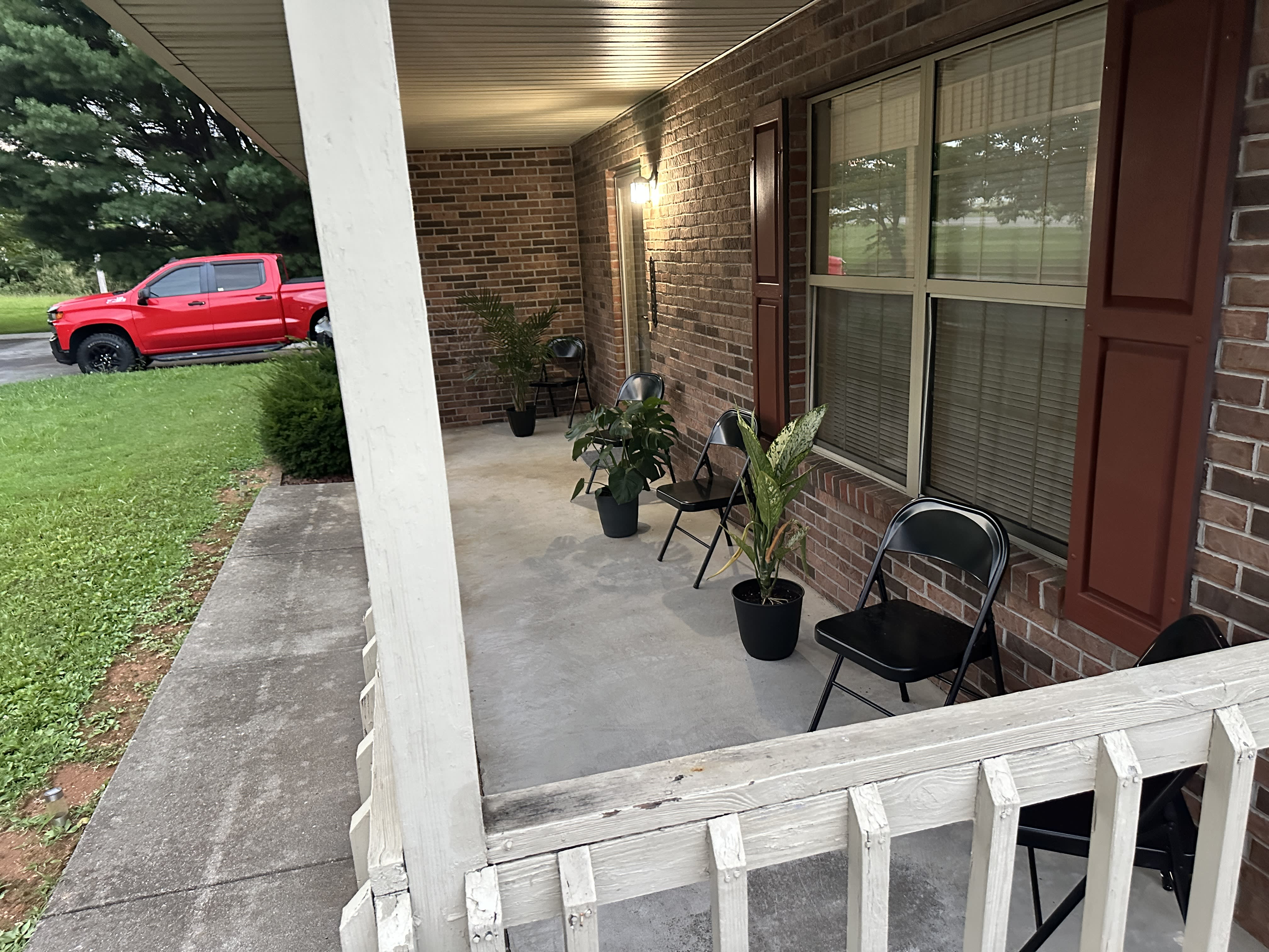 2606 Mayfield Dr – photo 2