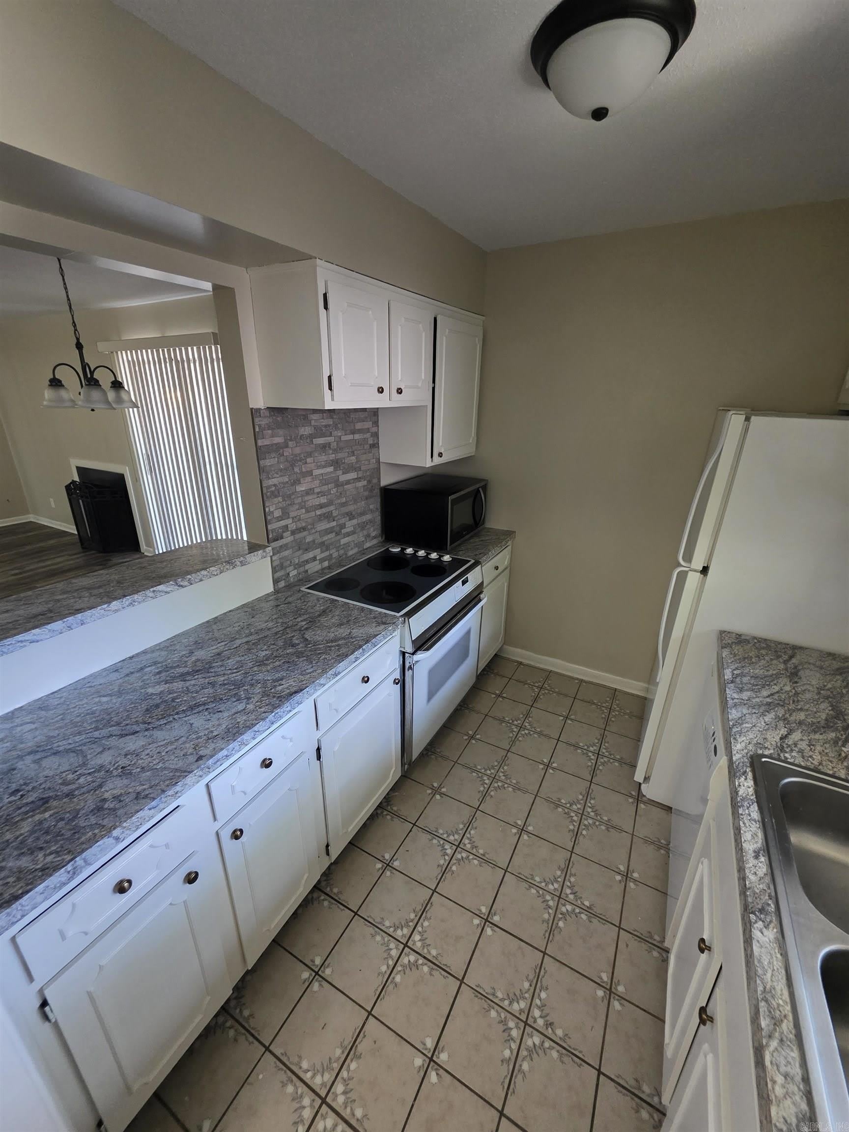 518 Green Mountain Drive – photo 3
