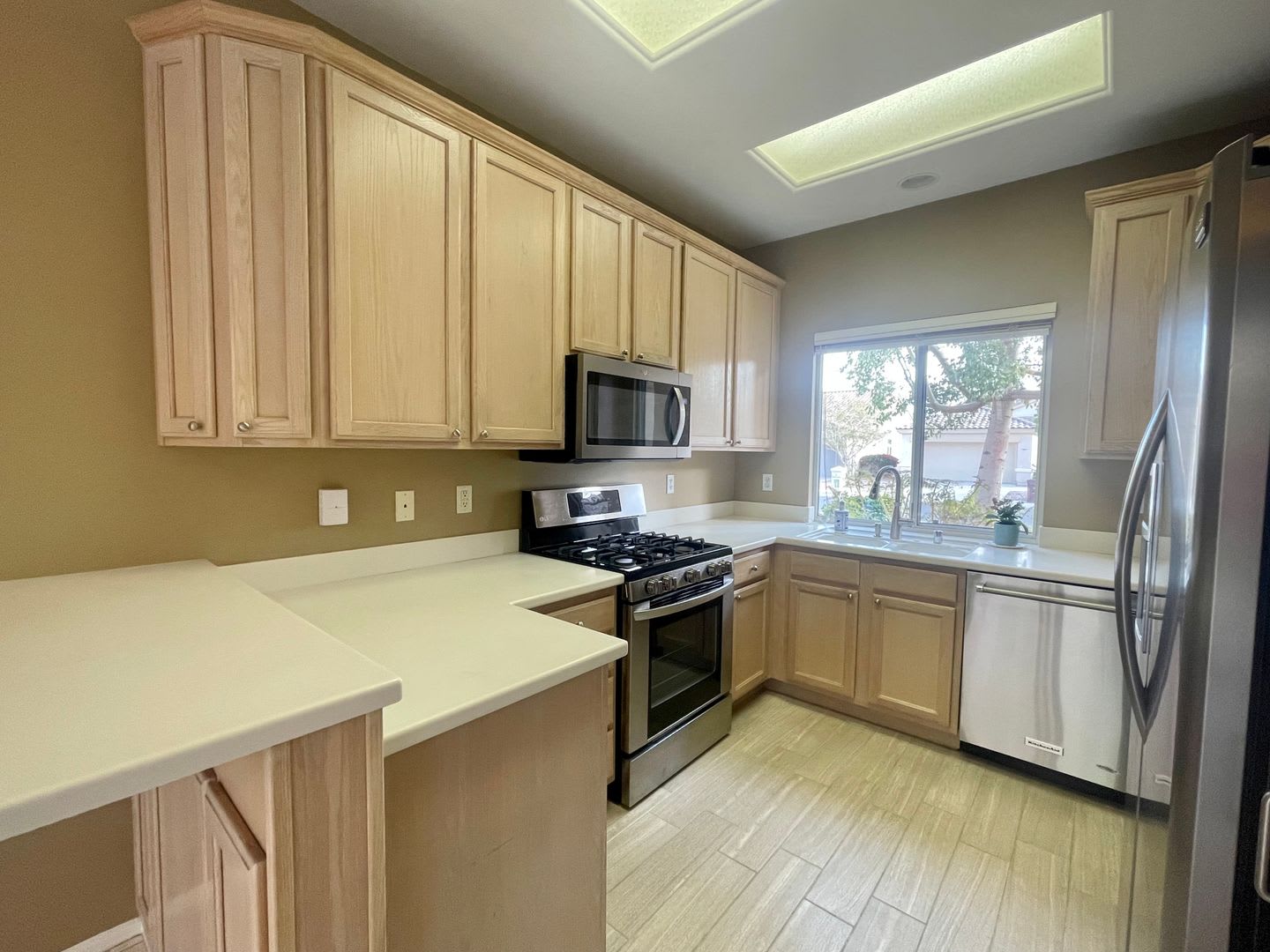Available Now 2 Bedroom 2 Bathroom Home In 55 Sun City Community In Palm Desert – photo 5