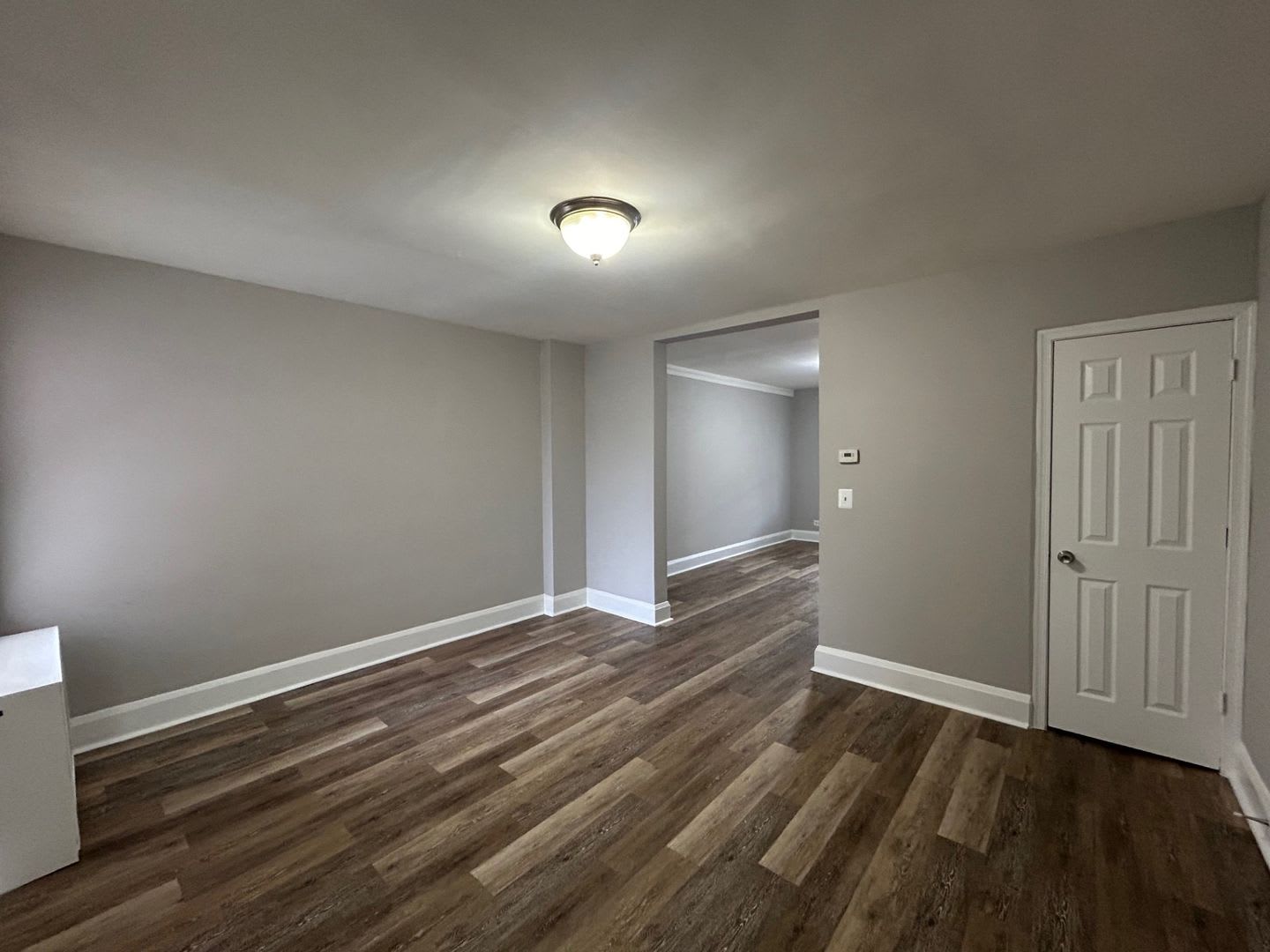 Baltimore 3 Bedrooms 2 Bathrooms Available – photo 4
