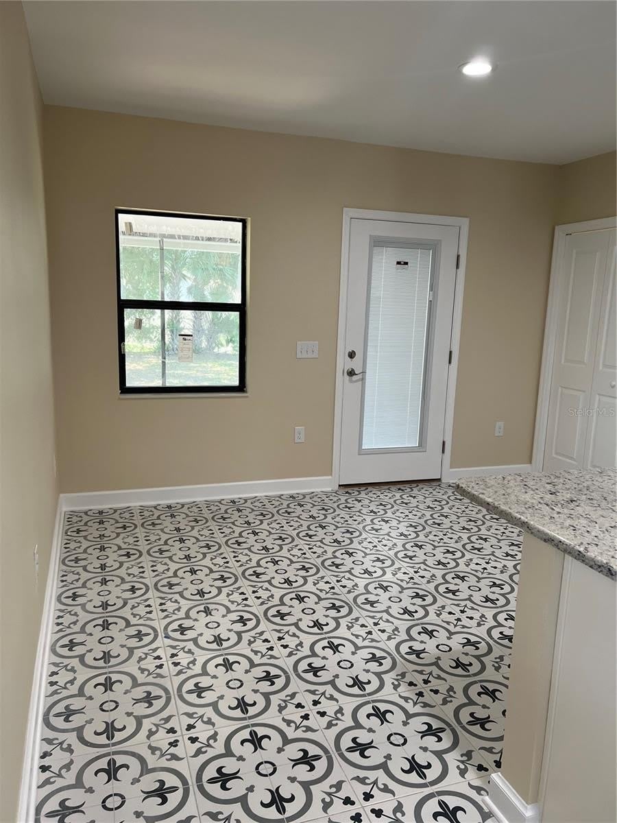 407 AVENUE A SE – photo 3