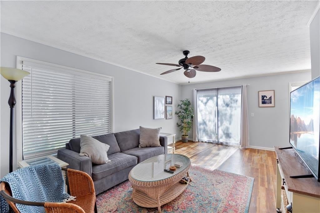 807 Mallery Street – photo 4