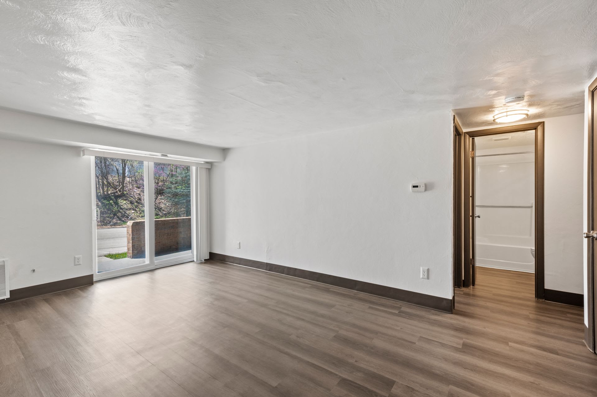 Landmark Apartments – photo 4