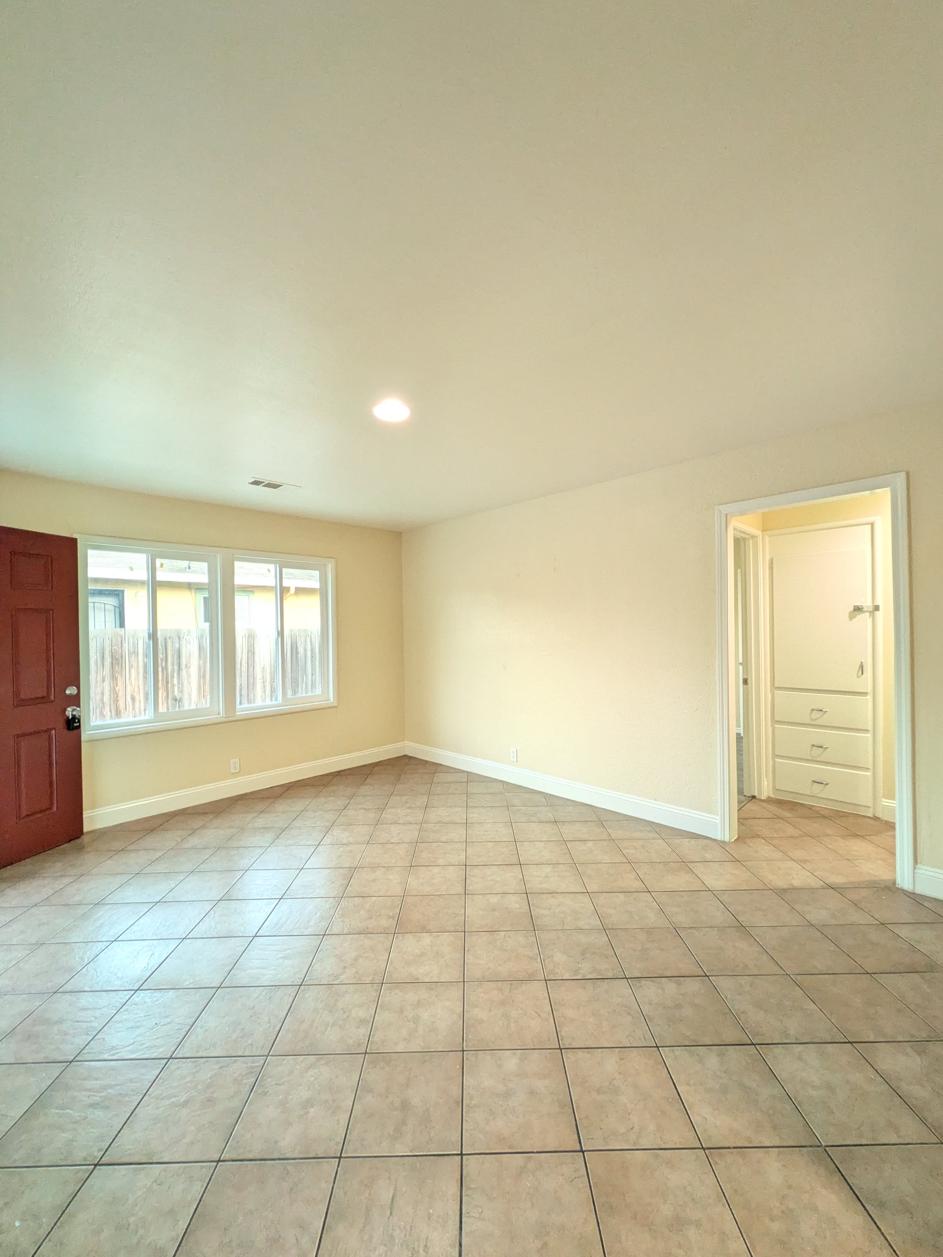 1095 N 4th St Unit 2 – photo 2