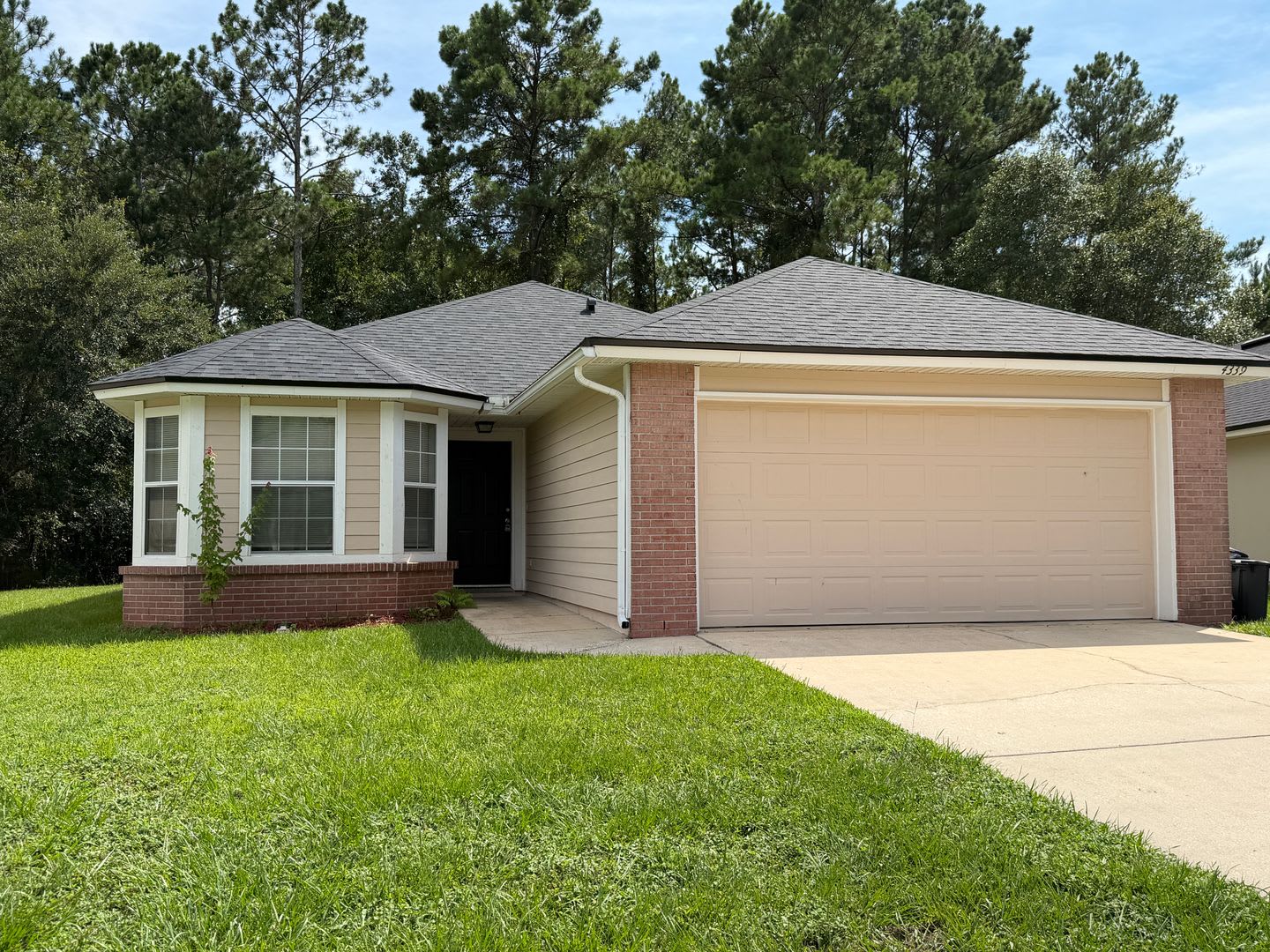 Cottage Style Home in Savannah Trace – photo 1