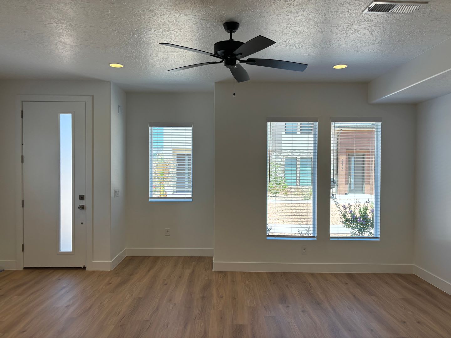 WOODLAND ESTATES: Townhome – photo 4